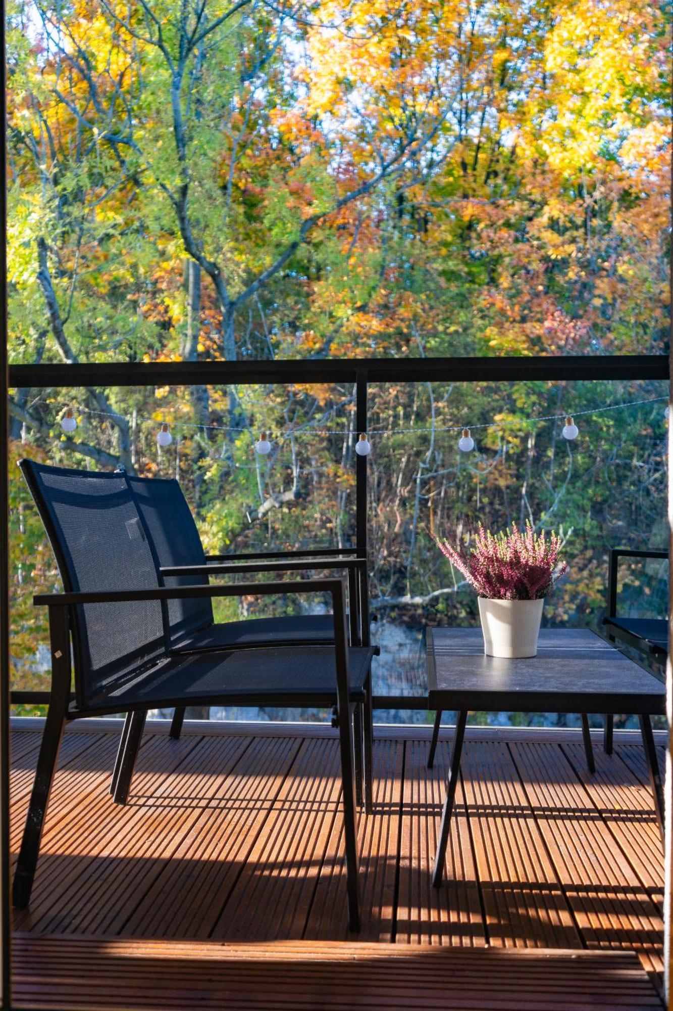 Appartamento Oasis - Free Parking, Big Balcony, Private Park Cracovia